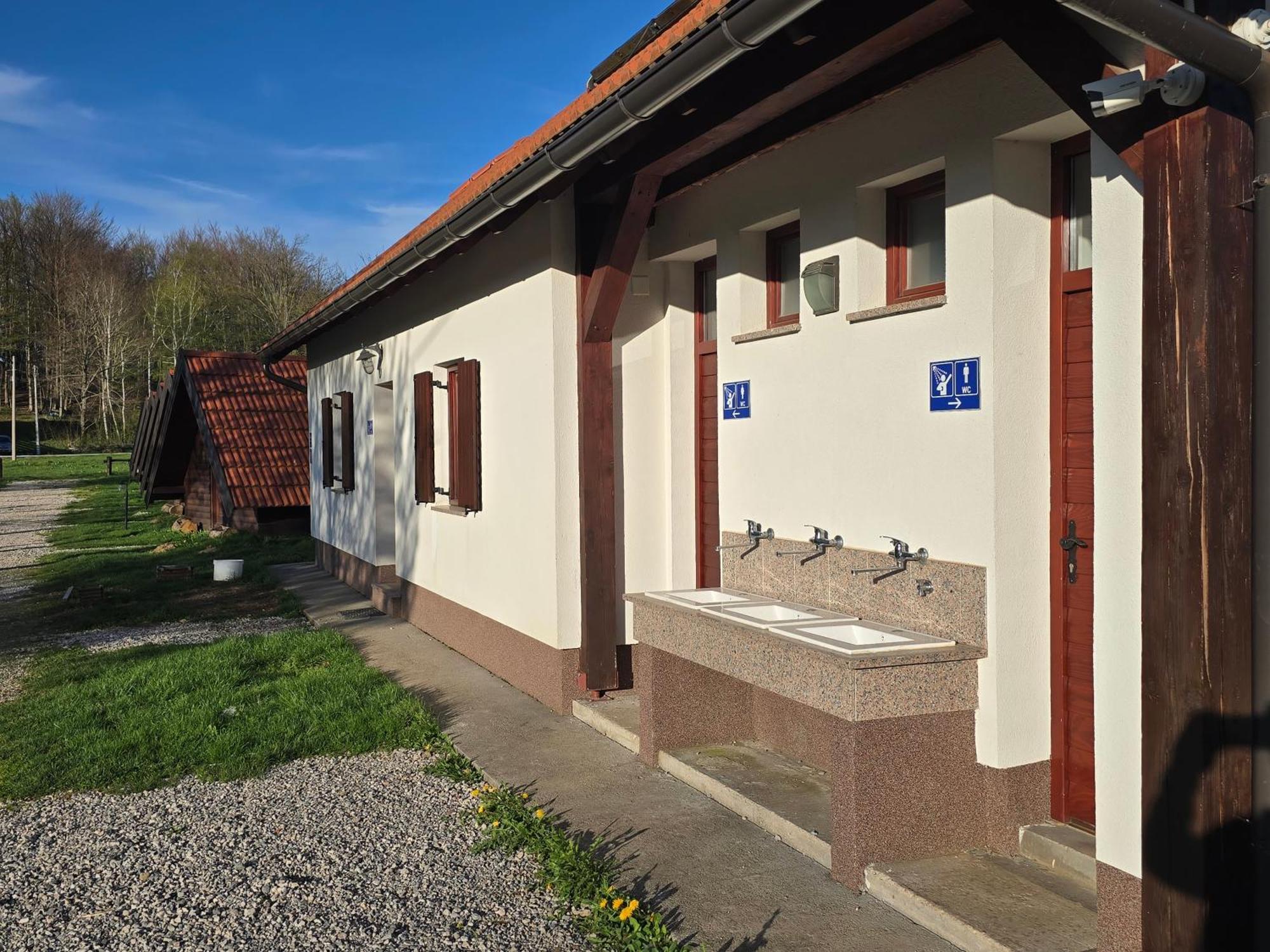 Bungalows Rizvan City Brusane 외부 사진