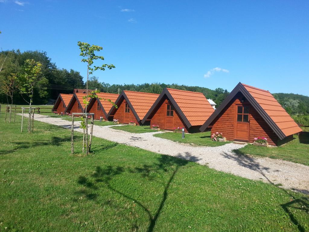 Bungalows Rizvan City Brusane 객실 사진